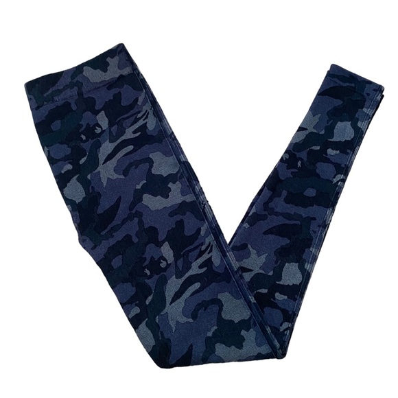 Cabin Fever • Camo Leggings - Picture 2 of 7